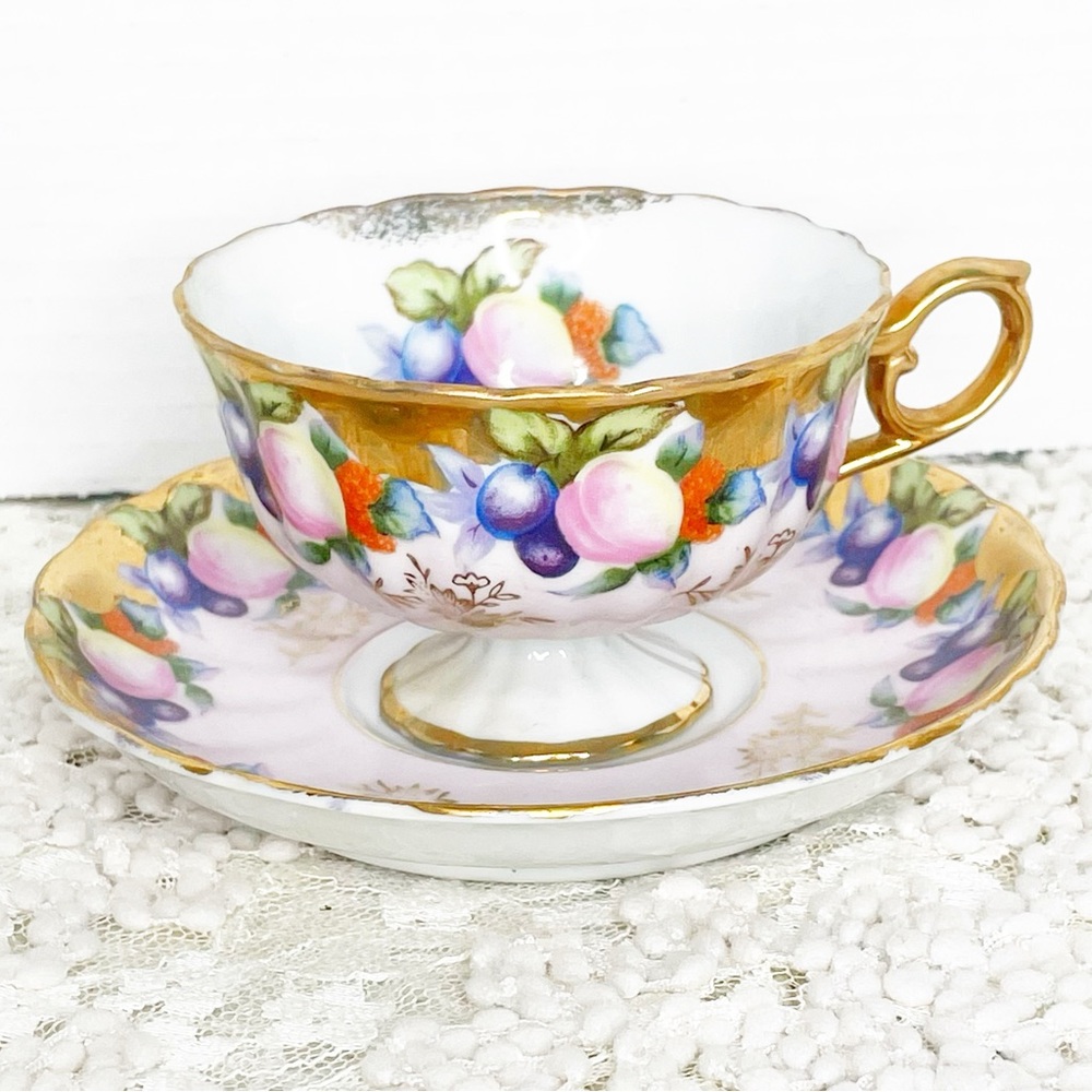 VTG THAMES TEACUP & SAUCER  #3191 Fruit Border Gold Trim Fine Bone China Japan